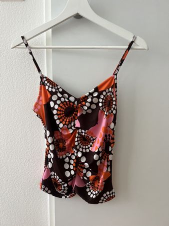 Y2K ruffled top