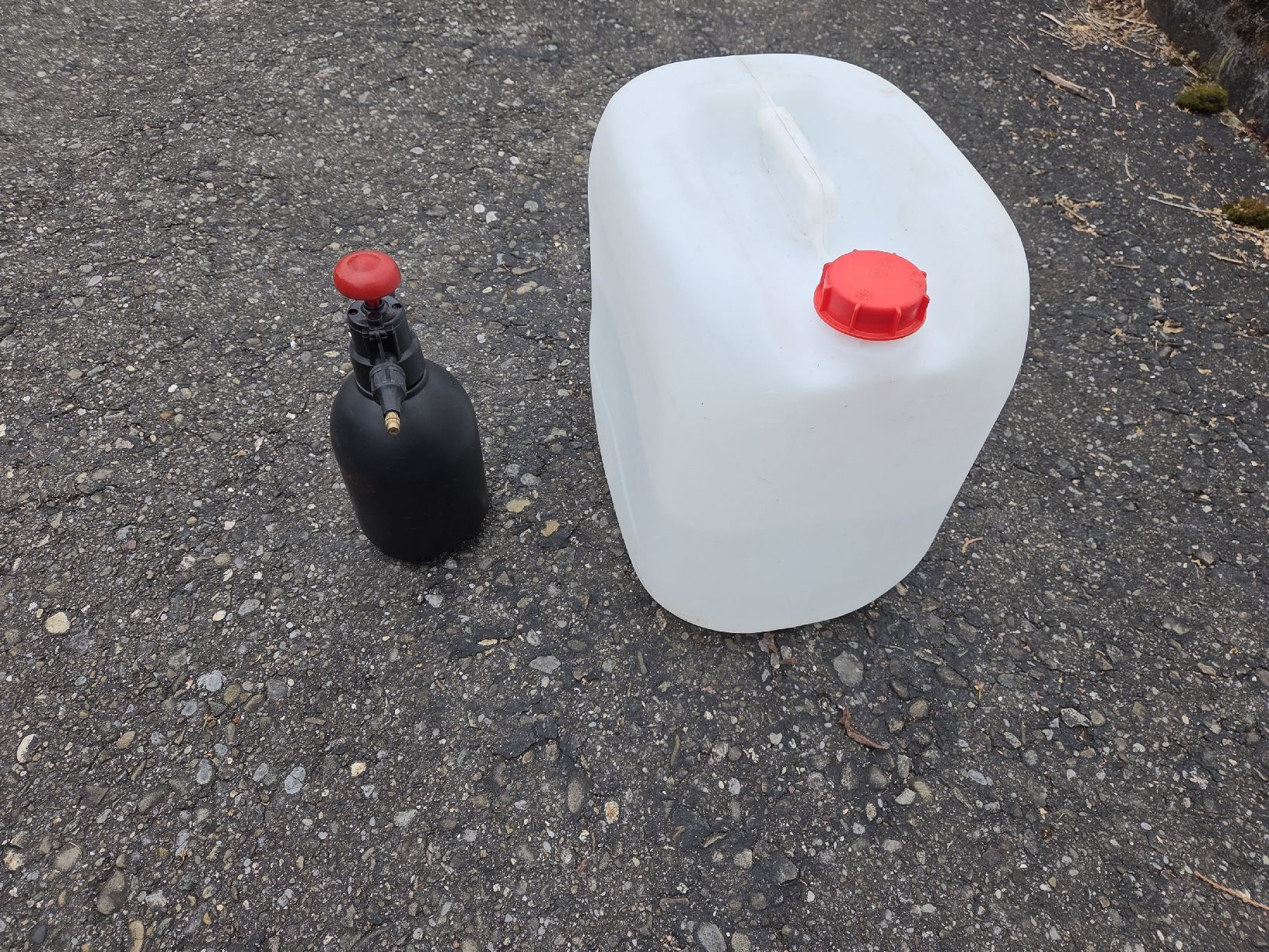 Accessori: Bremsenreiniger ca 10Liter mit Sprühflasche KS Tools – Usato da Villmergen venduto da schluessel65 1