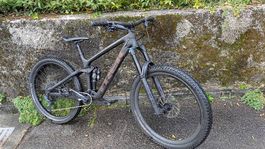 MTB Trek Remedy 9.8 Carbon, neuwertig v. Dez. 2024, Gr. M