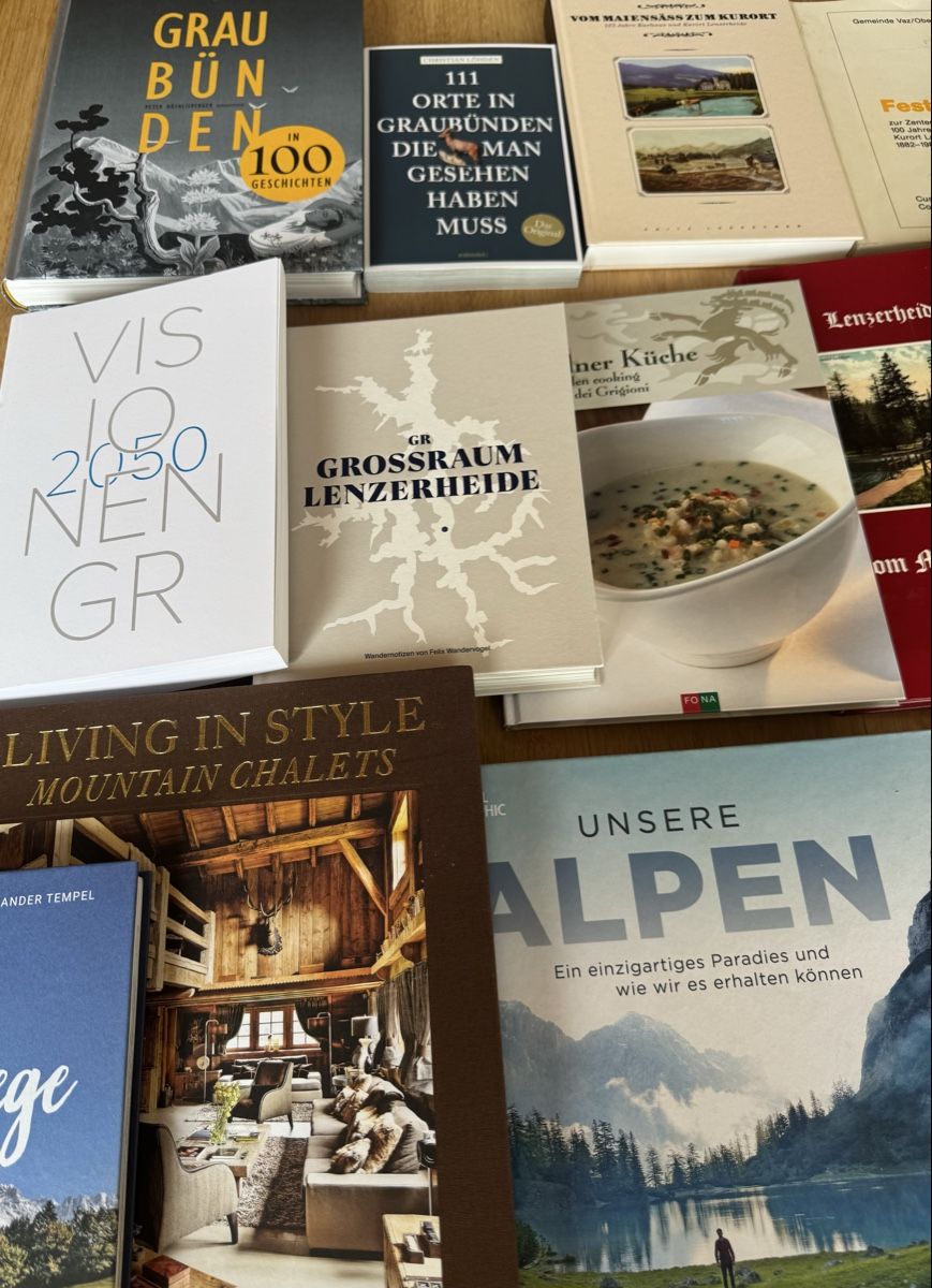Libri: Bücherpaket: Graubünden, Lenzerheide-Valbella - Top! – Nuovo (secondo la descrizione) da St. Gallen venduto da melila86 4