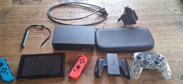 Nintendo Switch + Pro Controller