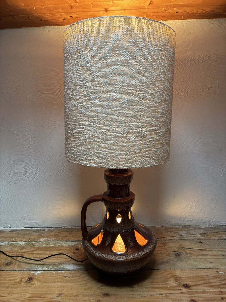 Lampade: Grosse Keramik Lampe 70er Jahre – Usato da schönenwerd venduto da quartier9