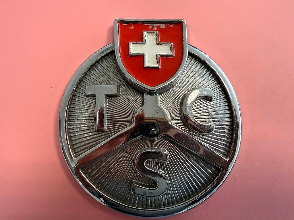 Insegne: Ancienne plaquette de calandre TCS  émaillé  Idéal Oldtimer – Usato da Delémont venduto da caipy1 2
