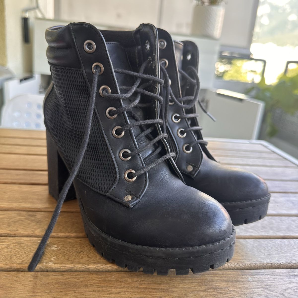Scarpe da donna: Damenstiefel Größe 37 – Usato da Chur venduto da coskun 1