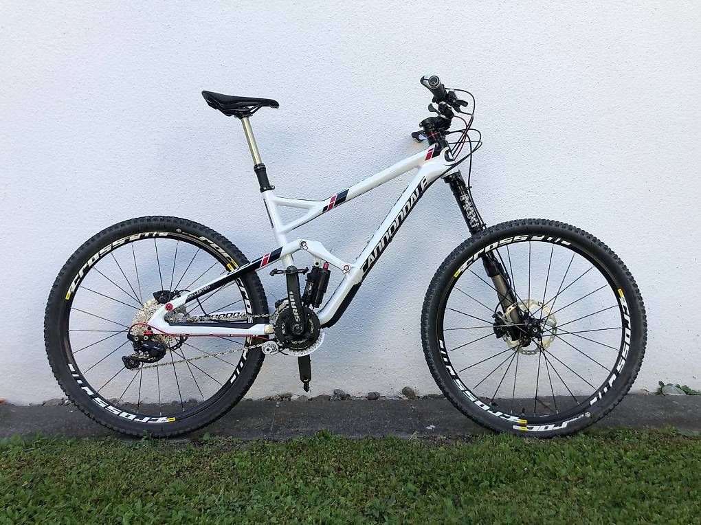 Biciclette: Cannondale Jekyll 27.5 Carbon Fully MTB Gr. M – Usato da Chur venduto da mir_8ns7