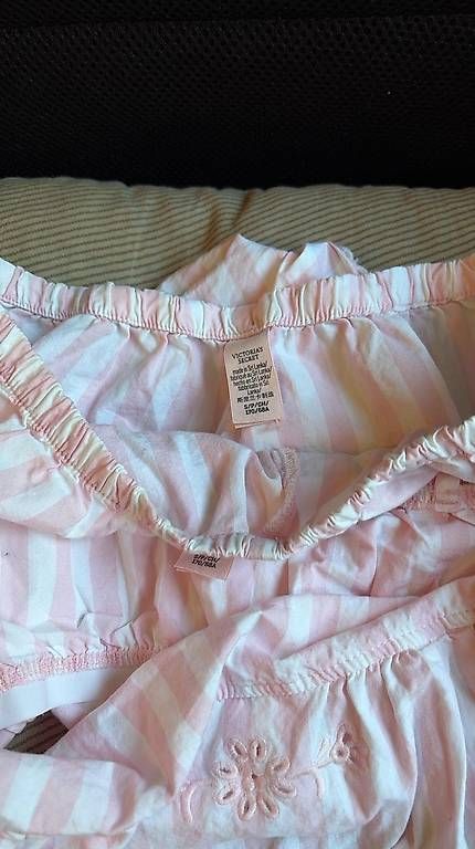 Negligees & Pyjamas: Pyjama Set by Victorias Secret  – Gebraucht aus Davos Glaris von tmf_2fmh 1