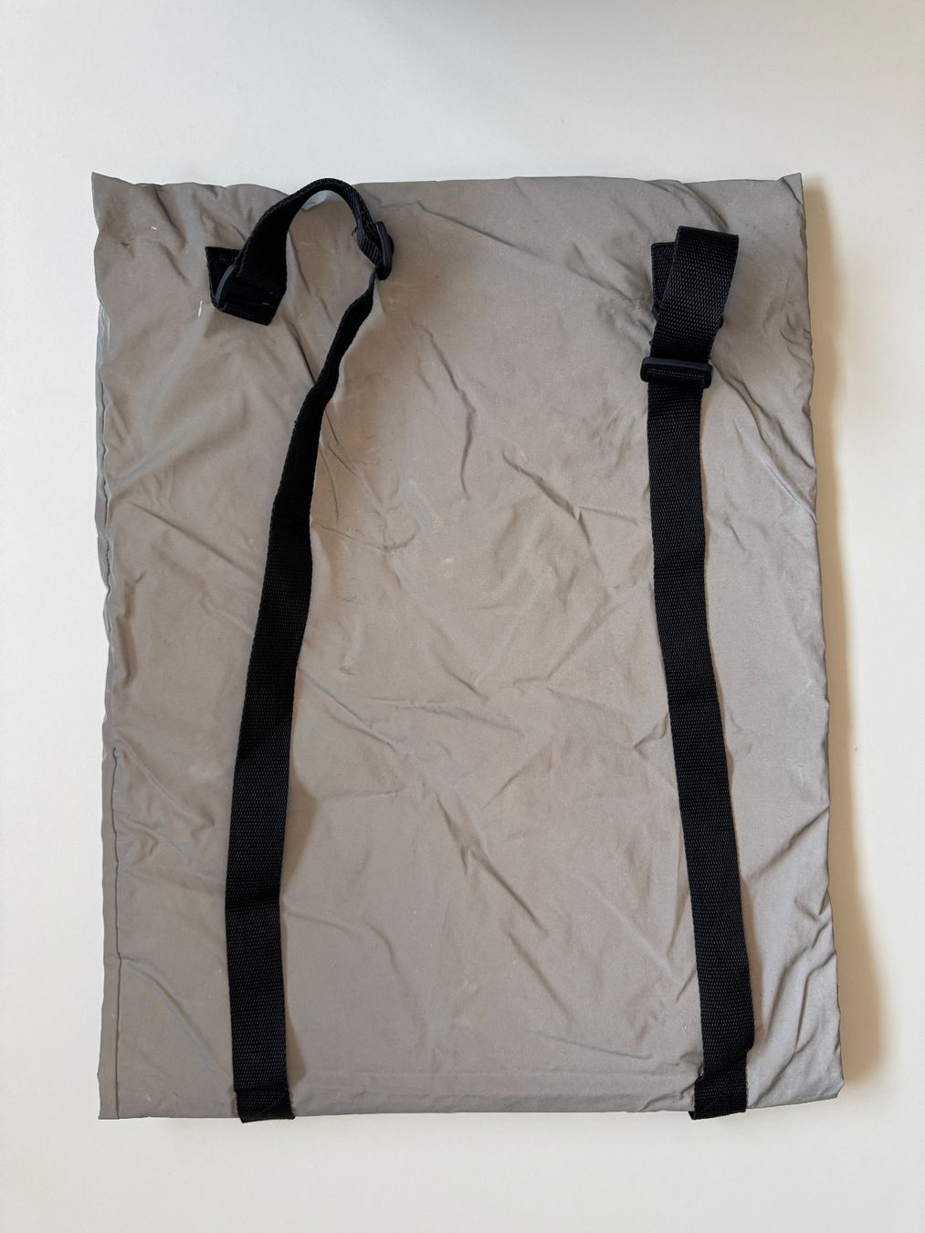 Moncler Zaini: Moncler Rucksack  Zermatt Grenoble reflektierend backpack – Nuovo (secondo la descrizione) da Neuchâtel venduto da _Easy_to_Find_ 2