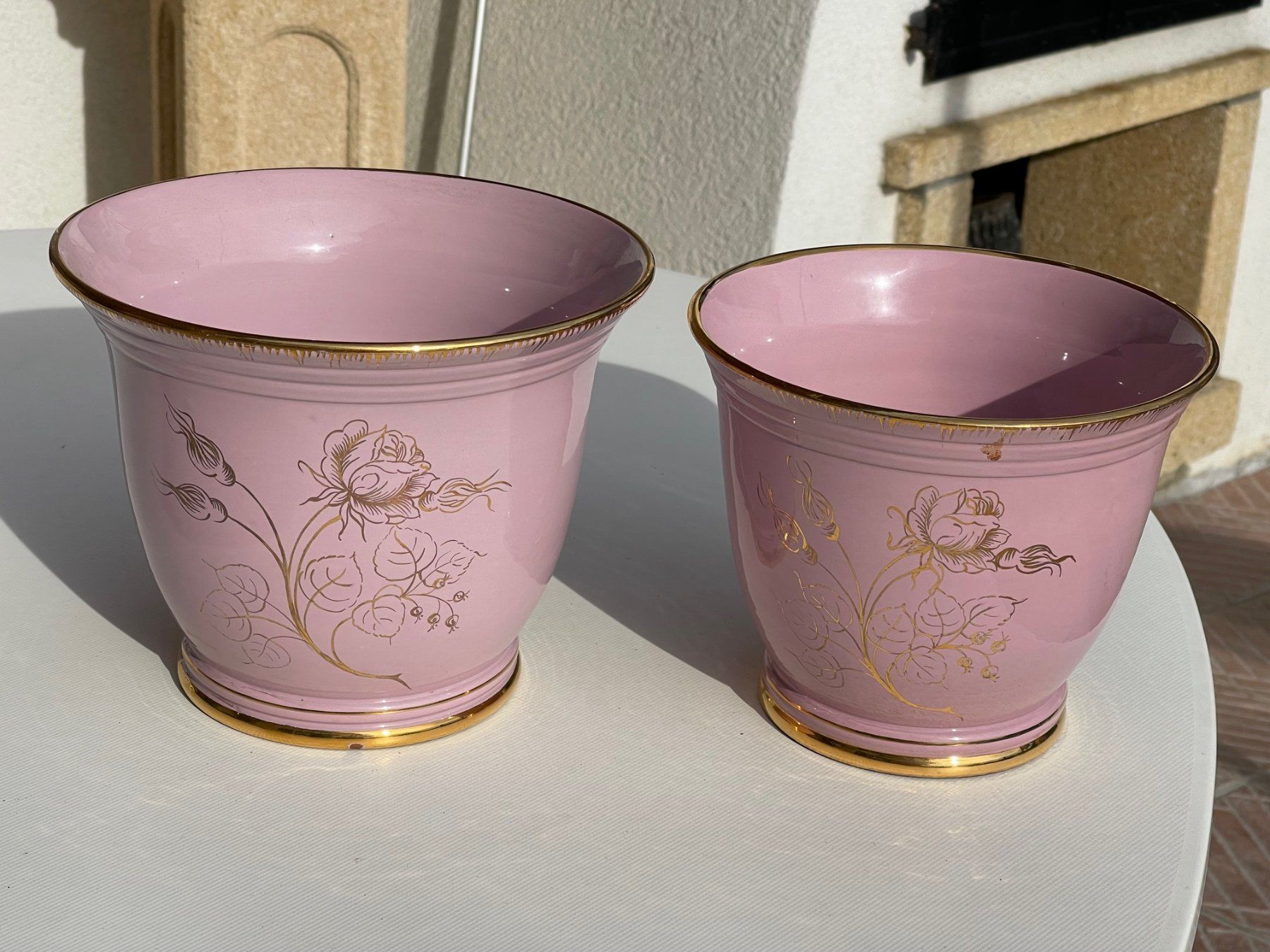 Vasi per fiori: 2 SUPERBES CACHE-POTS – Nuovo (secondo la descrizione) da La Croix (Lutry) venduto da Sporades