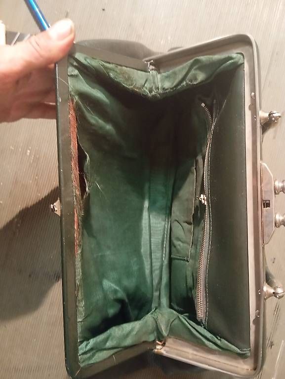 Taschen für Damen: Handtasche 20 er Jahre – Gebraucht aus Basel von Petergunn 1