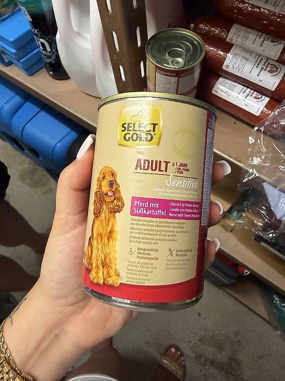 Mangimi: SELECT GOLD Nassfutter Pferd mit Süsskartoffel – Usato da Weiningen ZH venduto da Giada_deg