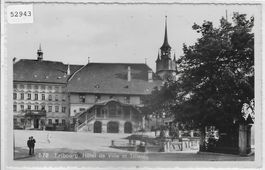 Fribourg - Hotel de Ville et Tilleui