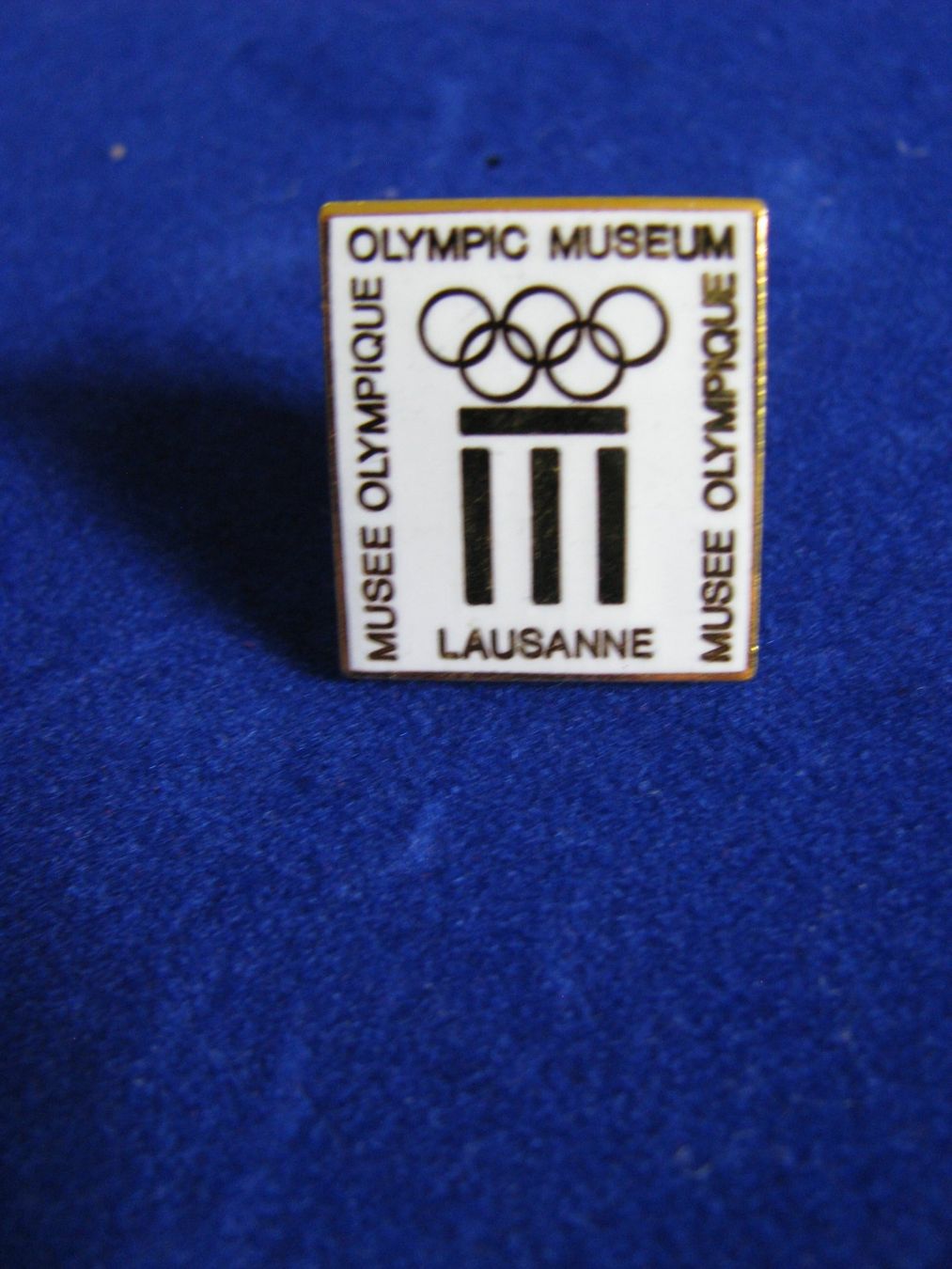 Placchette & Badge: 1 Pin - Musée Olympique Lausanne – Usato da Zweisimmen venduto da Domii