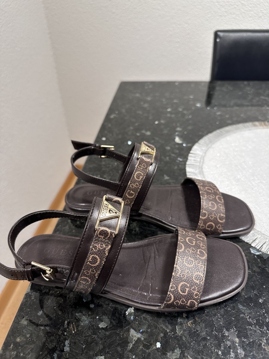 Guess Scarpe da donna: Guess Sandalen, braun – Nuovo (secondo la descrizione) da Oberurnen venduto da nes_8xqt 2