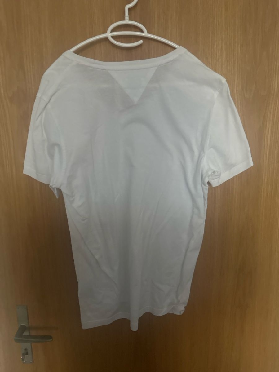 Tommy Hilfiger T-shirt: Tommy Hilfiger T-Shirts Grösse L – Usato da Bazenheid venduto da mrslvtdc 1