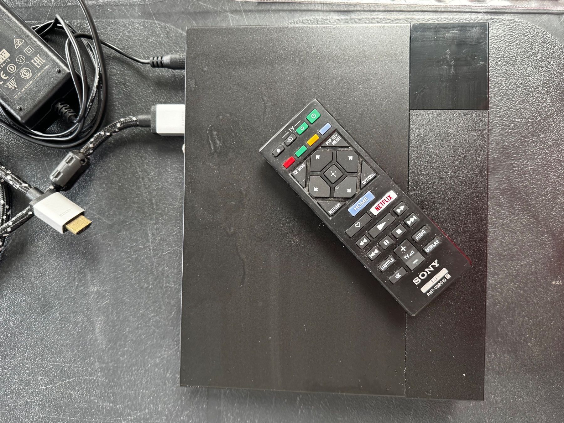 Tutti i DVDs: Blu-ray Disc/ DVD Player Sony – Usato da Schwarzenburg venduto da Bdi1 1