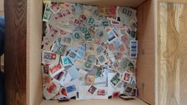 Briefmarken auf Papier SCHWEIZ