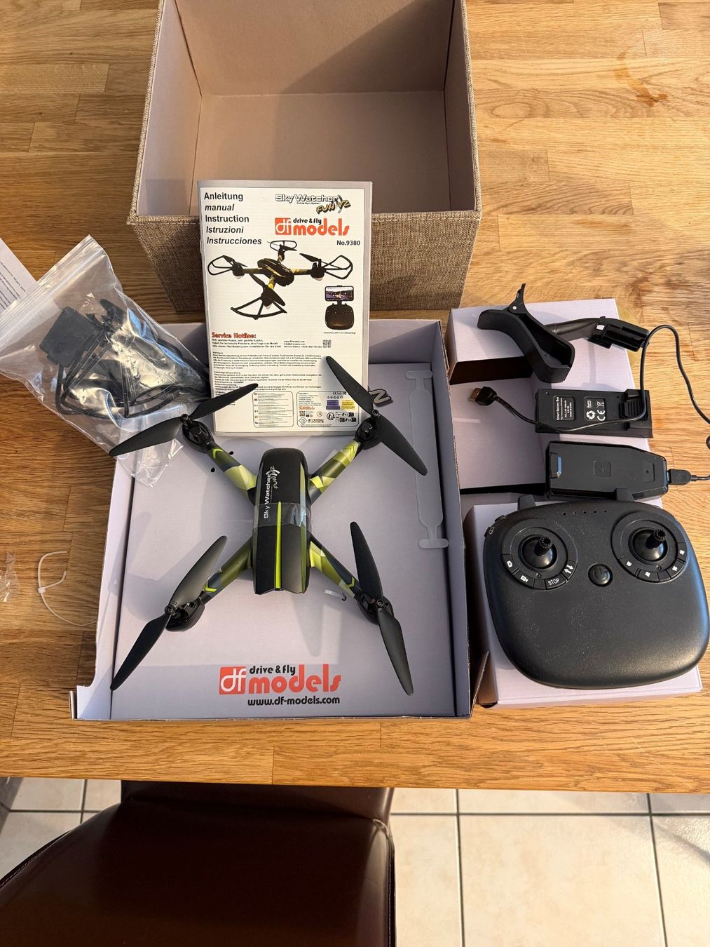 Modellismo RC: DF Models Sky Watcher v2 - Drone – Nuovo (secondo la descrizione) da Villars-sur-Glane venduto da Dam0