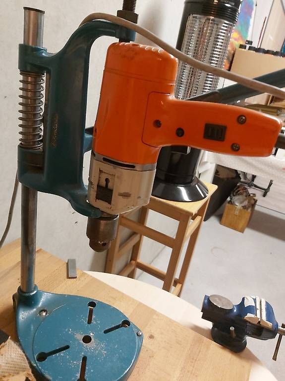 Trapani: Bohrständer mit Bohrmaschine – Usato da Stalden (Sarnen) venduto da chr_s5xx