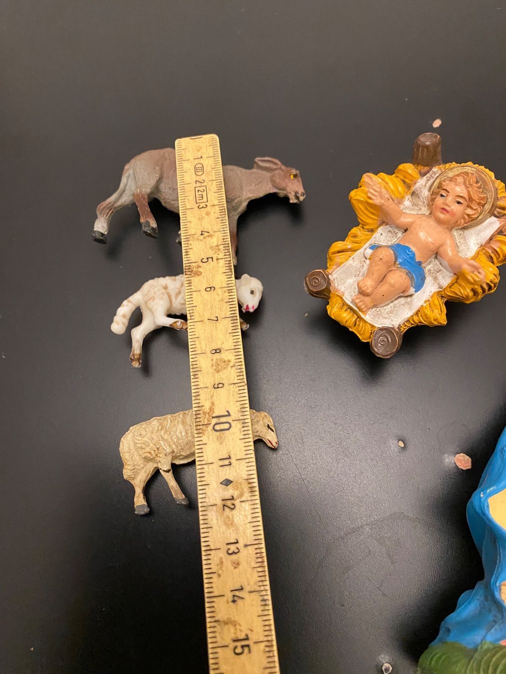 Toutes les décorations: Alte Krippenfiguren 6 Teilig – D'occasion à Buchrain par Sisi83 6