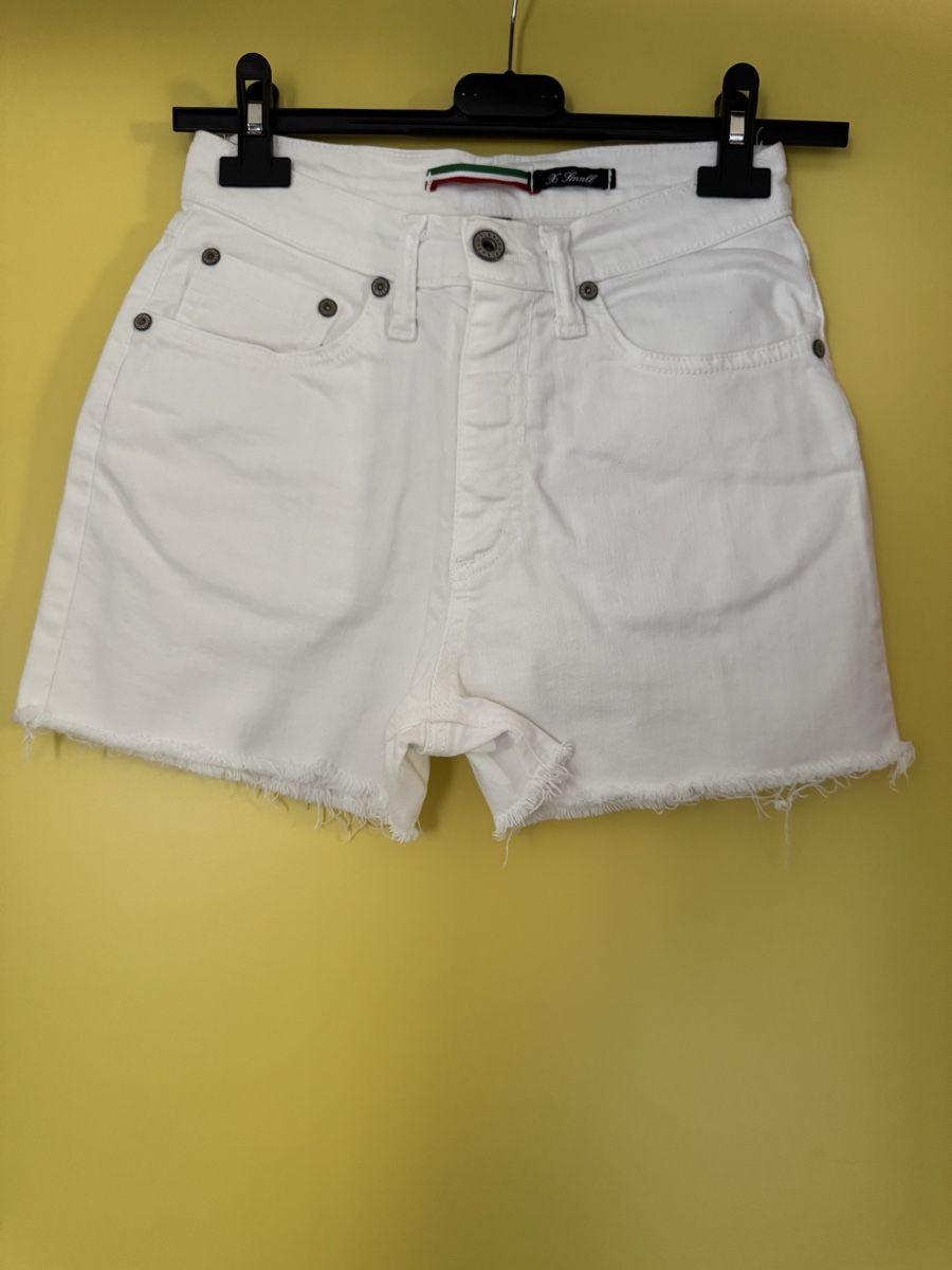 Please Jeans Jeans: Pantaloncini bianchi marca PLEASE – Nuovo (secondo la descrizione) da Claro venduto da kel_v7dj