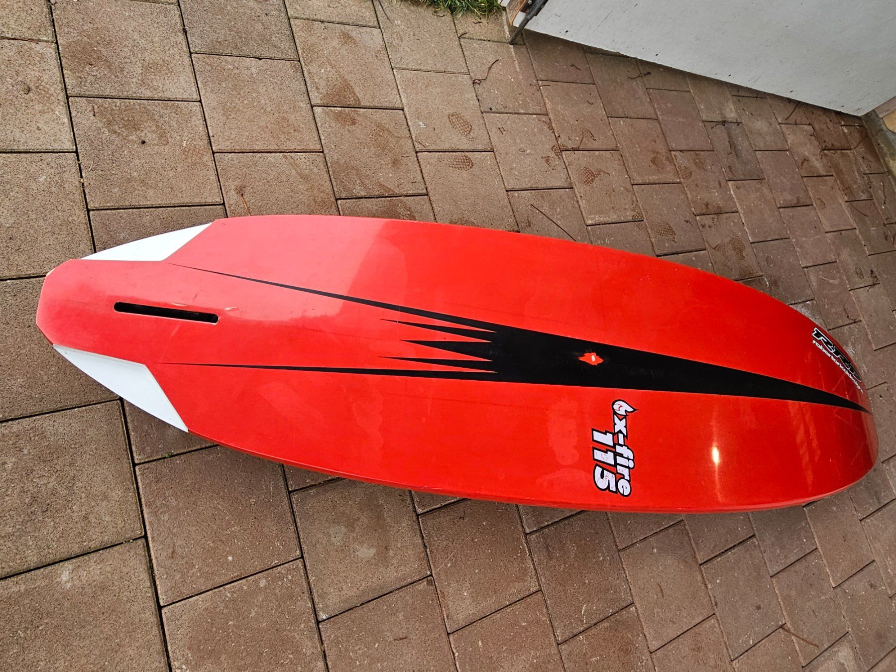 Tavole da surf e di nuoto: RRD X-Fire 115 – Usato da Kallnach venduto da Aircooler 3