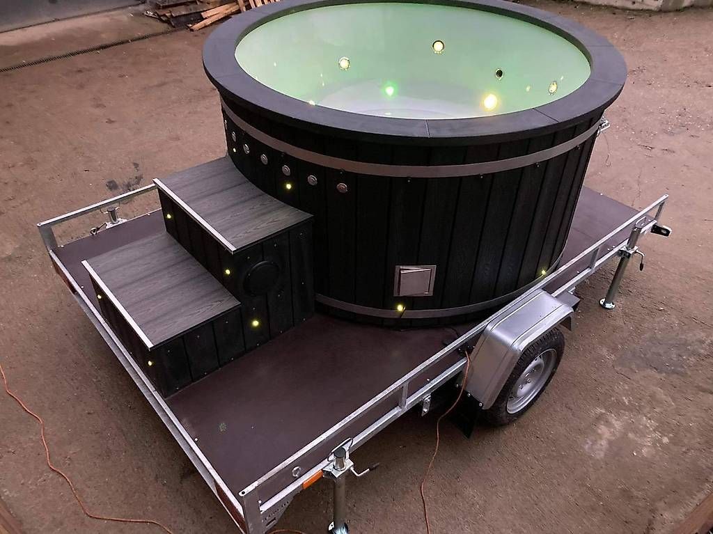 Whirlpool: Mobiler Hotpot , Badefass , Whirlpool inkl. Anhänger – Usato da St. Gallen venduto da Spa_at_Home911 4