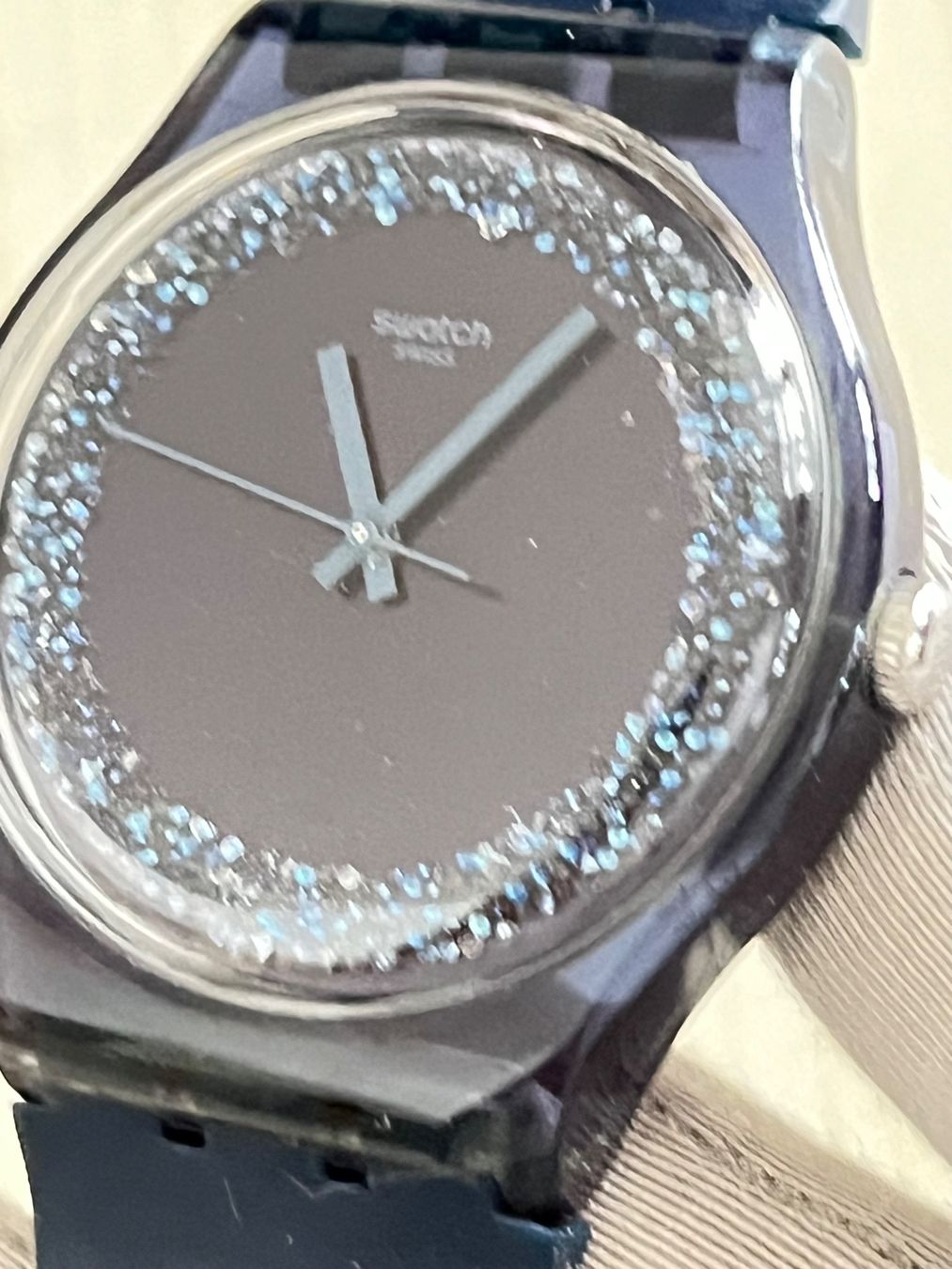 Swatch Orologi: Swatch Damenuhr, dunkelblau mit Glitzer – Usato da Grenchen venduto da chththl 4