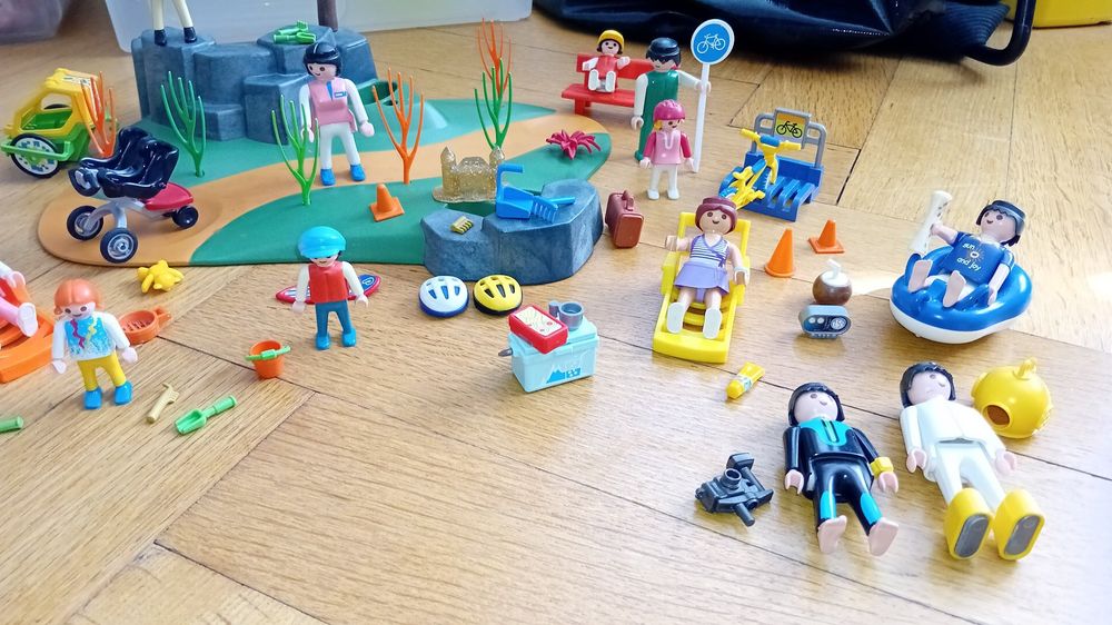 Playmobil Jouets: Playmobil - la plage, les vacances, place de jeu – D'occasion à Neuchatel par Vlenoble 1