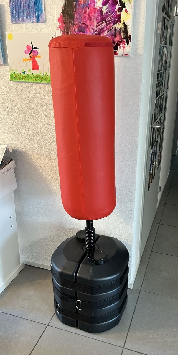 Sacchi da boxe: Boxsack mit Ständer – Usato da Oftringen venduto da egekko 1