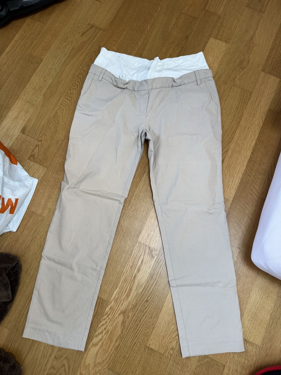 Pantaloni: Schwangerschaftshose – Usato da Beromünster venduto da Sweden1218
