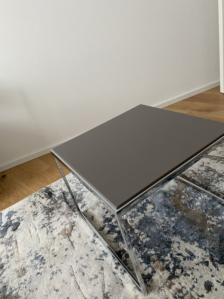 Musterring Tavoli: Cool Side Table with Metal Frame -  Design! Grey / Taupe – Usato da Altendorf venduto da Alovely 6