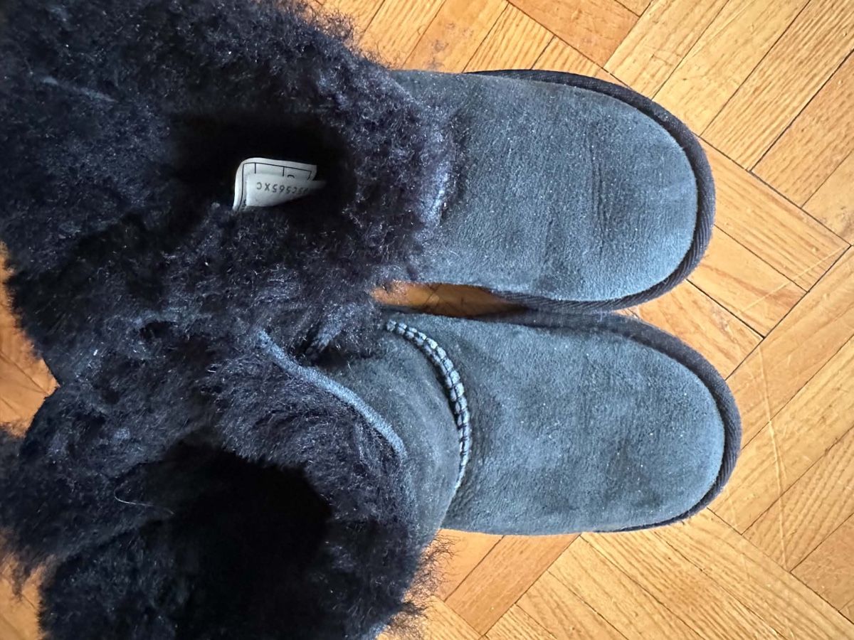 Schuhe für Mädchen: UGG Stiefel Gr 27.5 – Gebraucht aus Gutenswil von Bregenzer8610 4