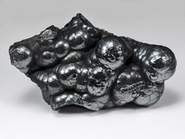 Hämatit Rohstein 8cm, 225 Gramm
