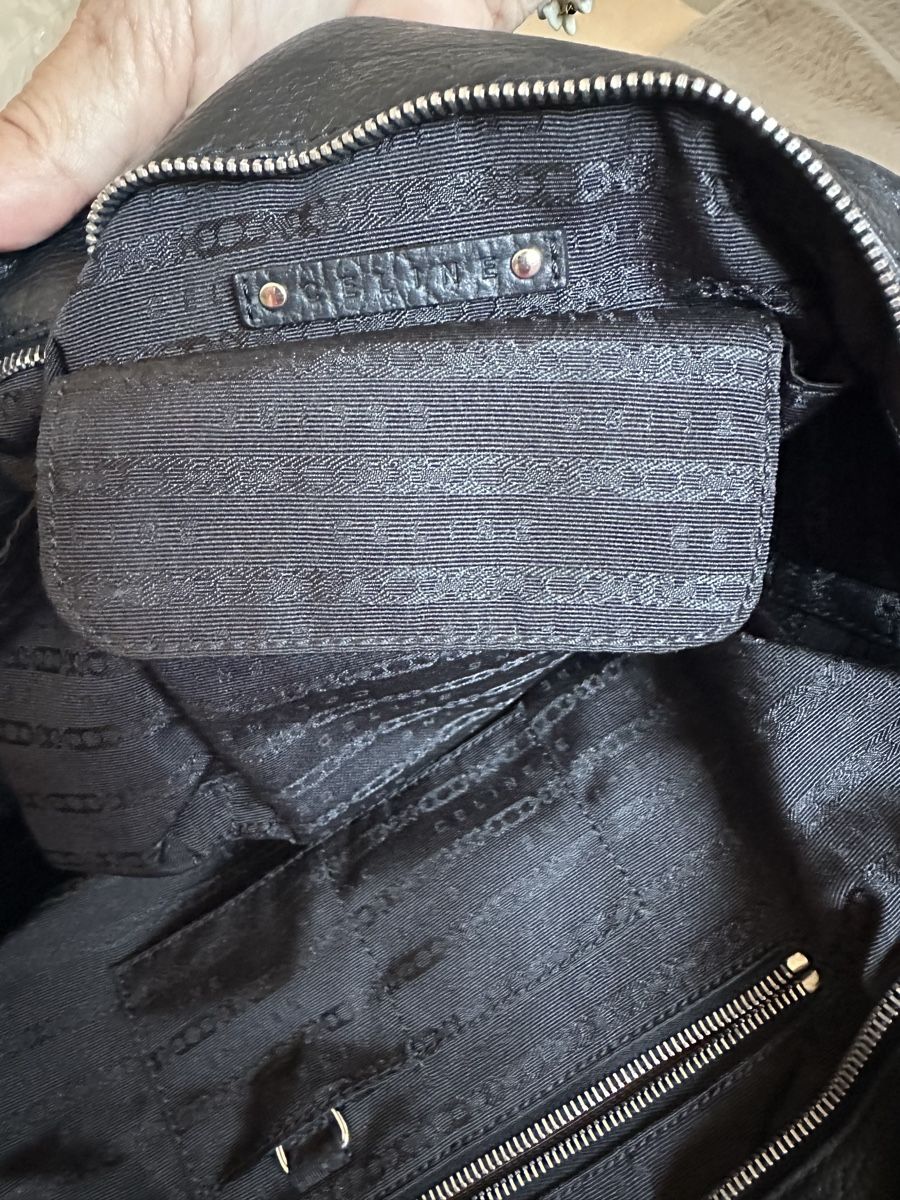 Celine Sacs femmes: Celine Handtasche Schwarz Leder – D'occasion à Rueschlikon par Lola213 6
