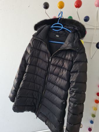 Lässige, reversible, warme Daunenjacke