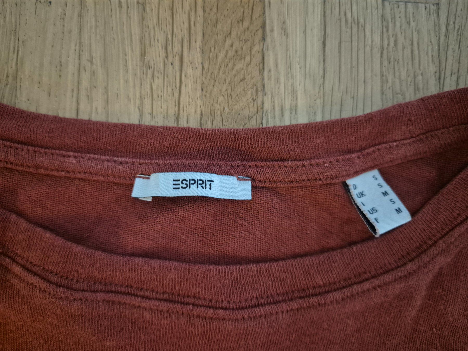 Esprit Lotti di vestiti: T-Shirt Paket Esprit Grösse S – Usato da Männedorf venduto da kakischusser 2
