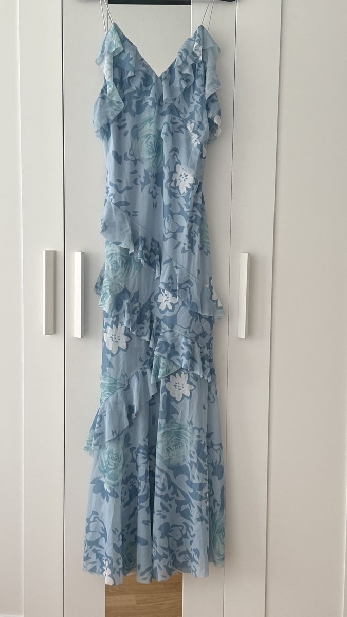 Shein Kleider: Geblümtes Kleid, Grösse S, mit Rüschen, neu. – Neu (gemäss Beschreibung) aus Neuhausen von Stylezilla