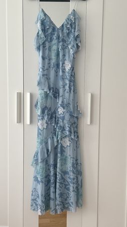 Geblümtes Kleid, Grösse S, mit Rüschen, neu.