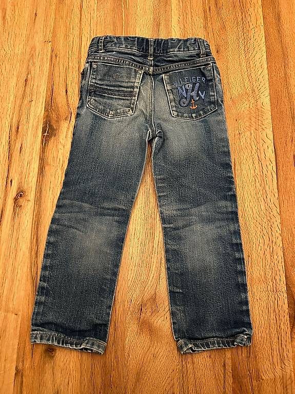 Jeans: Jeans Tommy Hilfiger  4T/B – Usato da Glattpark(Opfikon) venduto da humanpro 1