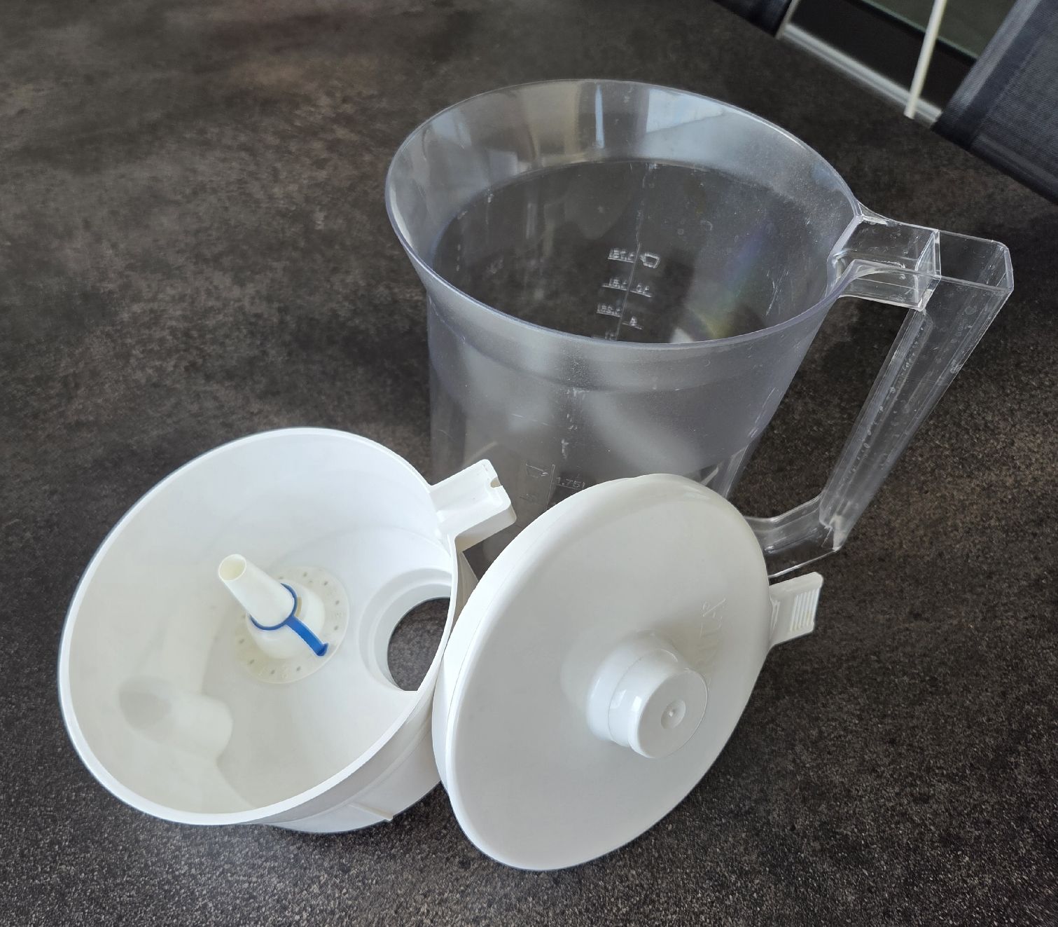 Brita Küchengeräte: Brita Filter, Wasser Filter mit 3 Kartuschen – Gebraucht aus Klingnau von Groofty69 3