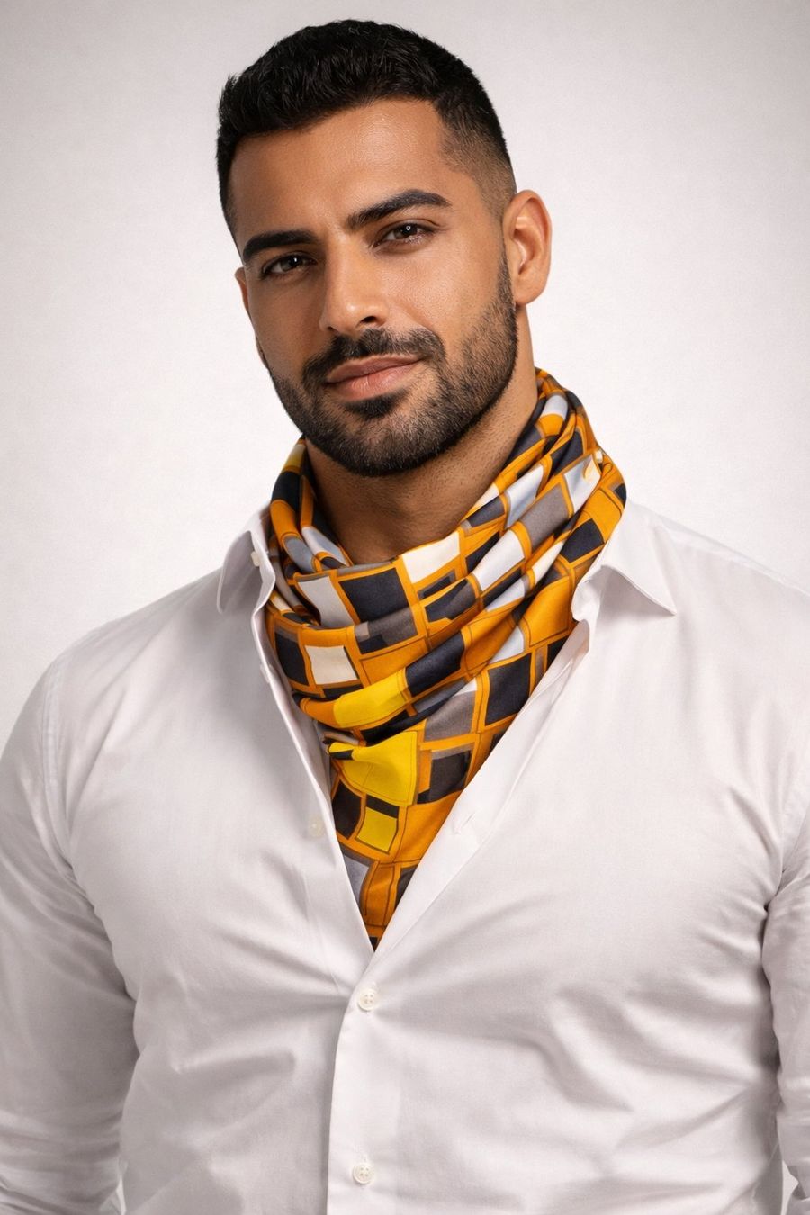 Foulards, Tücher & Schals: Schöner Seidenfoulard "Quadrate" – Neu und originalverpackt aus Dättwil AG von AnDani2. 1