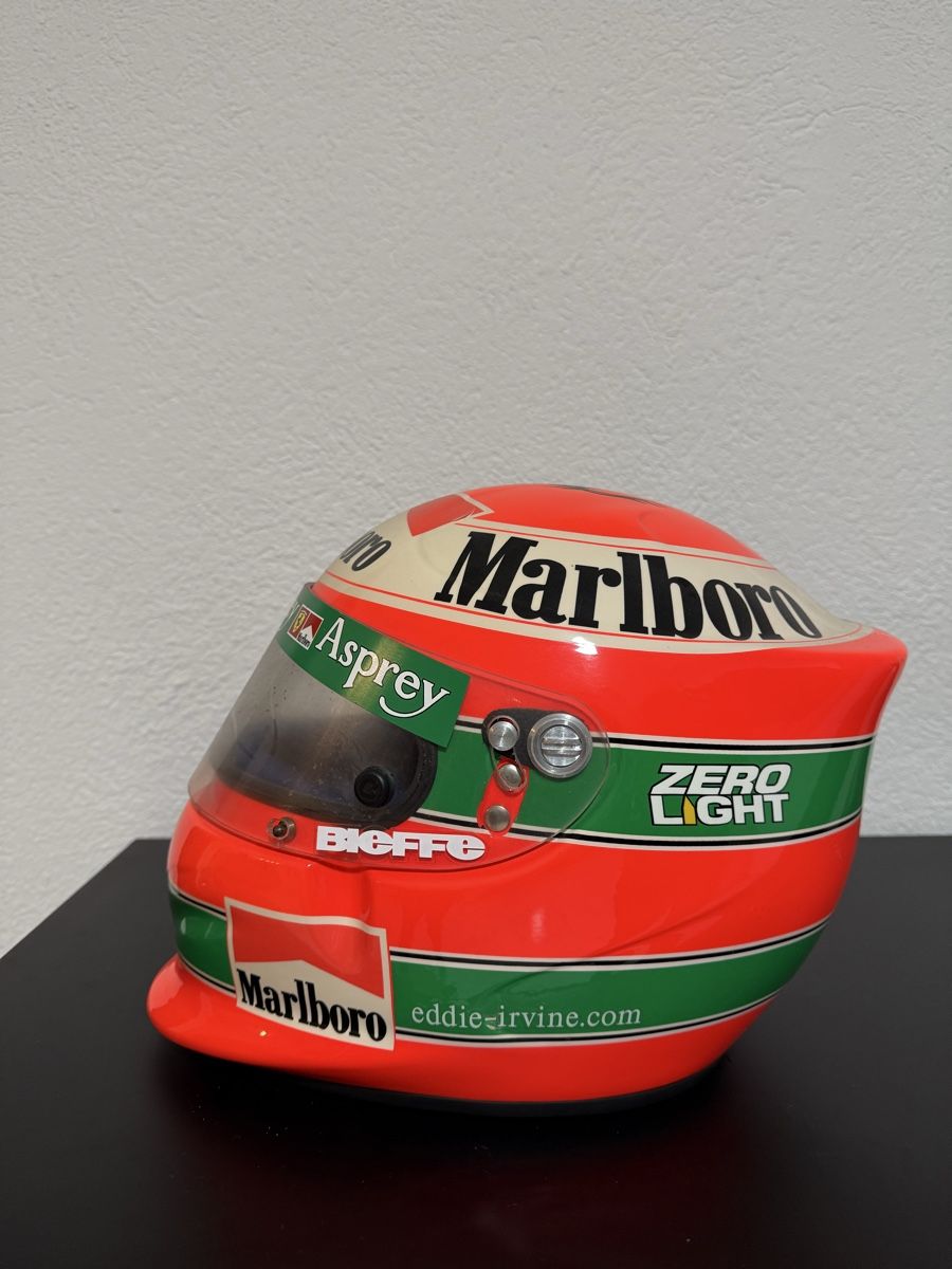 Caschi & visiere: Casco Eddie Irvine replica 1/1 1999 – Nuovo (secondo la descrizione) da Lamone venduto da JhonnyBernasconi 1