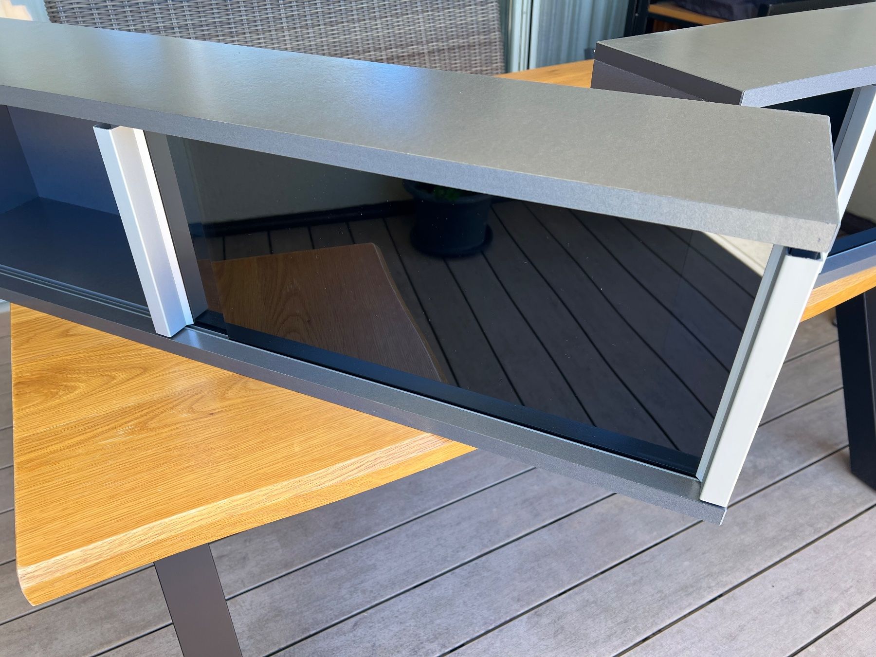 Ikea Scaffali: Wandregal / Vitrine  Glasfront Aluminium Anthrazit – Usato da Brütten venduto da mcstern 5