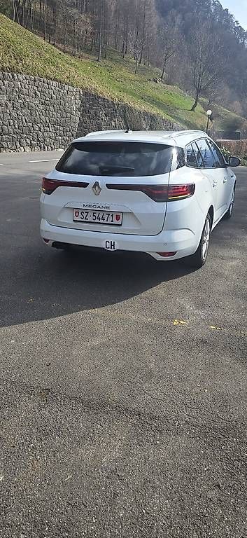 Renault Autos: Megane Grandtour 1.5 Diesel, Baujahr 2020. – Gebraucht aus Gersau von hotivogel 2