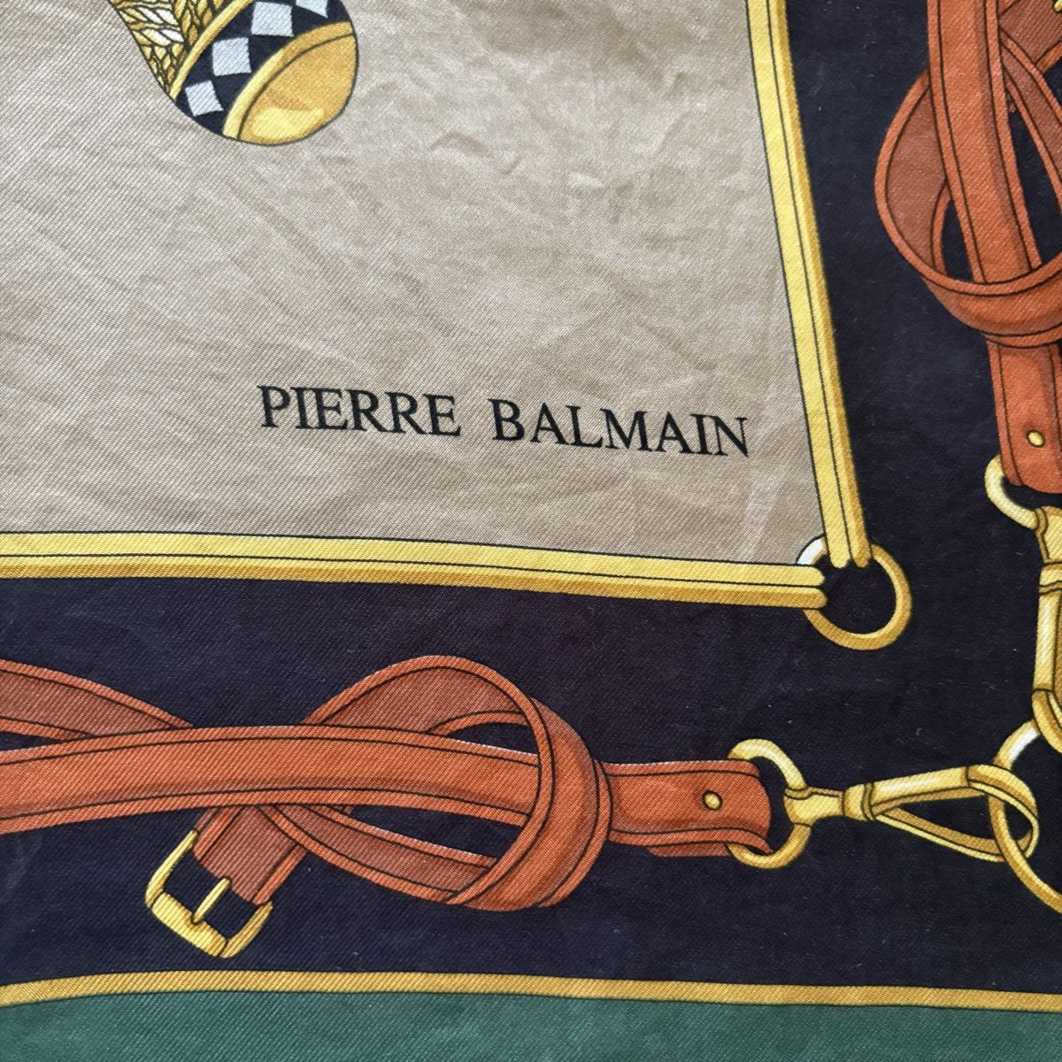 Balmain Foulard & Sciarpe: Seidentuch Pierre Balmain mit Pferde-/Jagdmotiv – Usato da Kreuzlingen venduto da sasha__ 1