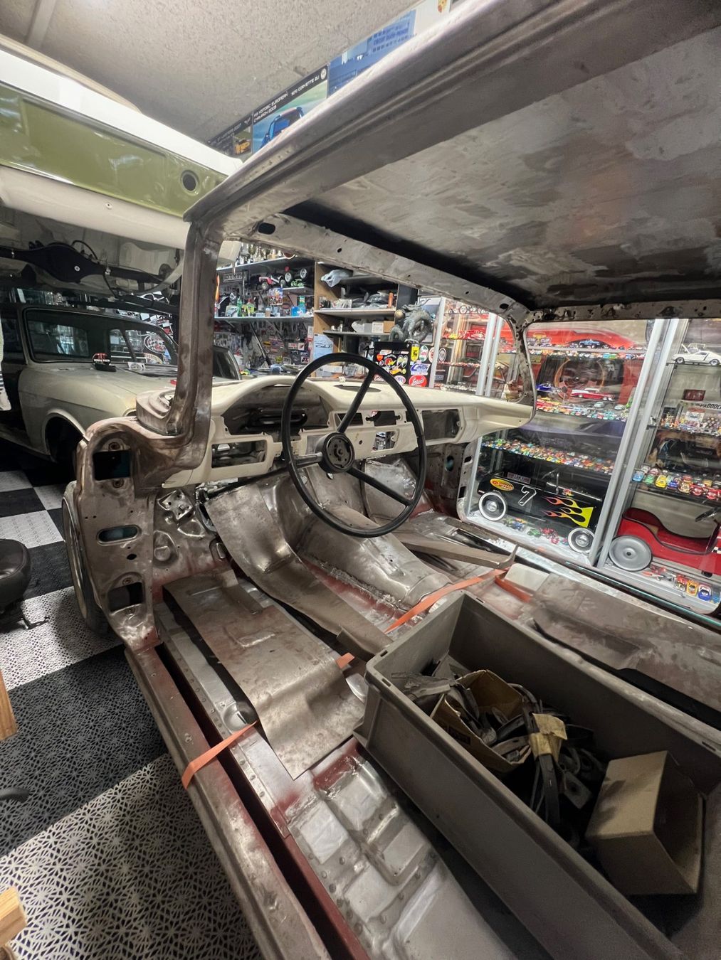 Ford Automobili: 1957 Ford Ranchero – Usato da Zürich venduto da calhoun 5