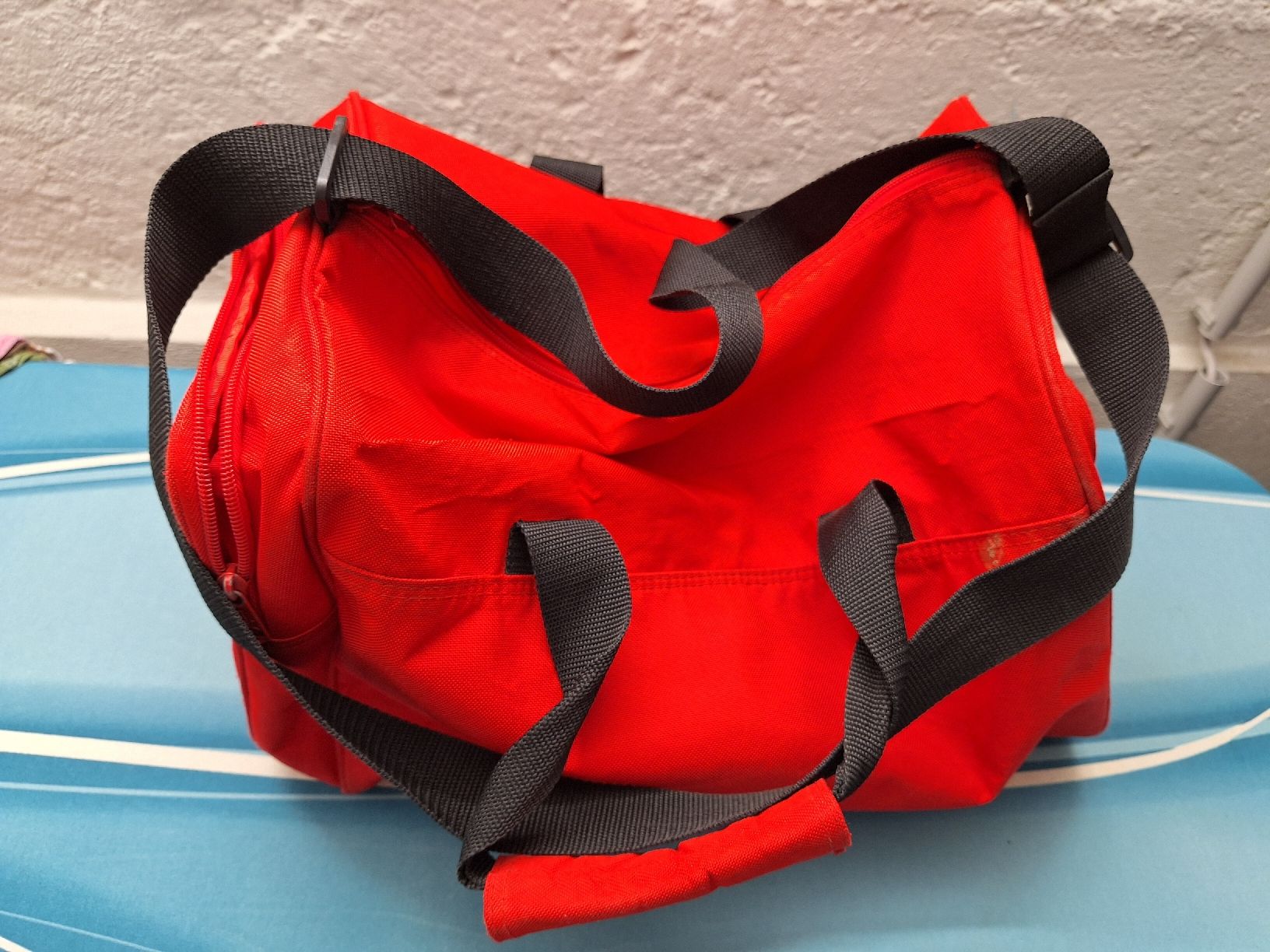 Puma Borse: kleine Puma Sporttasche – Usato da Niederglatt ZH venduto da Bobsli 2