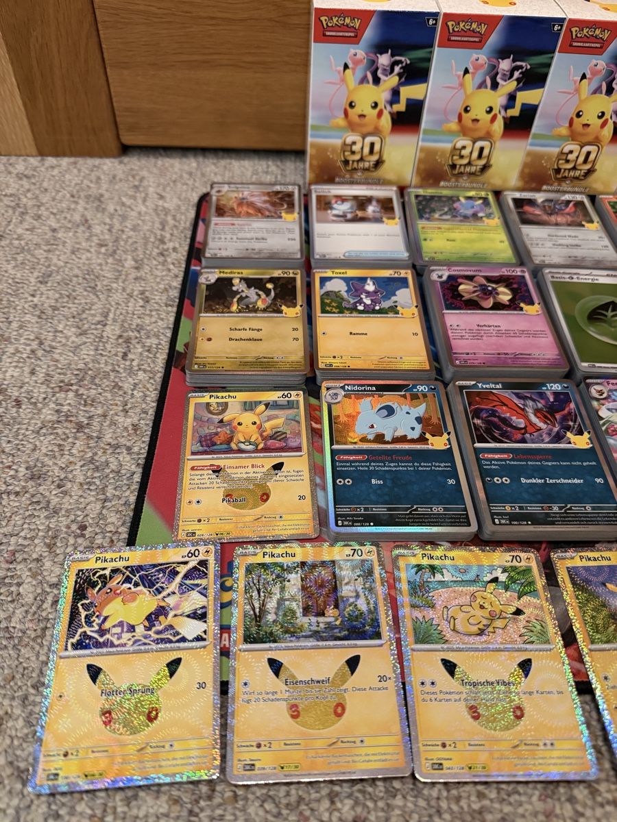 Pokémon Sammelbilder & Trading cards: Pokemon 30th Celebration Sammlung – Gebraucht aus Au SG von Bego1 2
