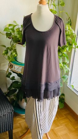 Adorable tunique MYRINE  & ME, t. S, couleur violet taupe
