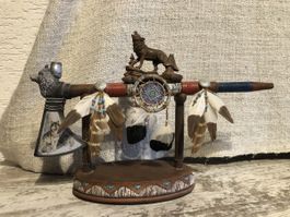 Figurine Courage Tribal Spirit Tomahawk et loup Bradford Exc